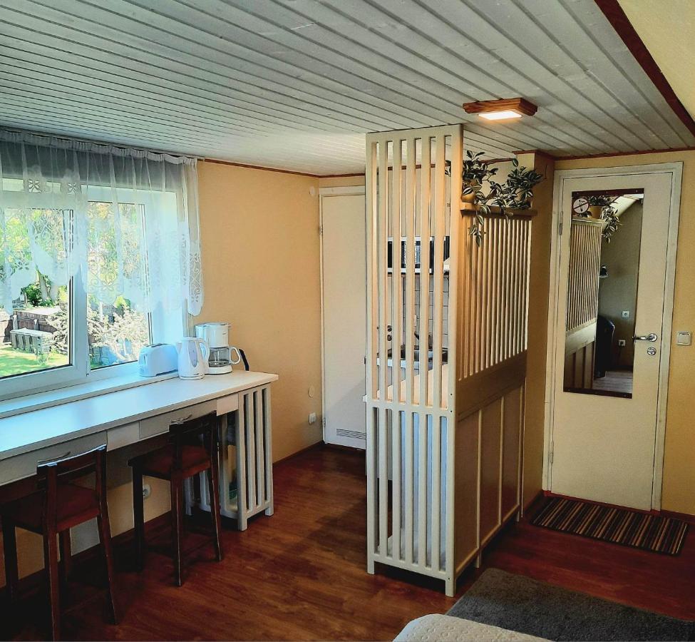 Paerna Guesthouse & Apartments Kuressaare Esterno foto