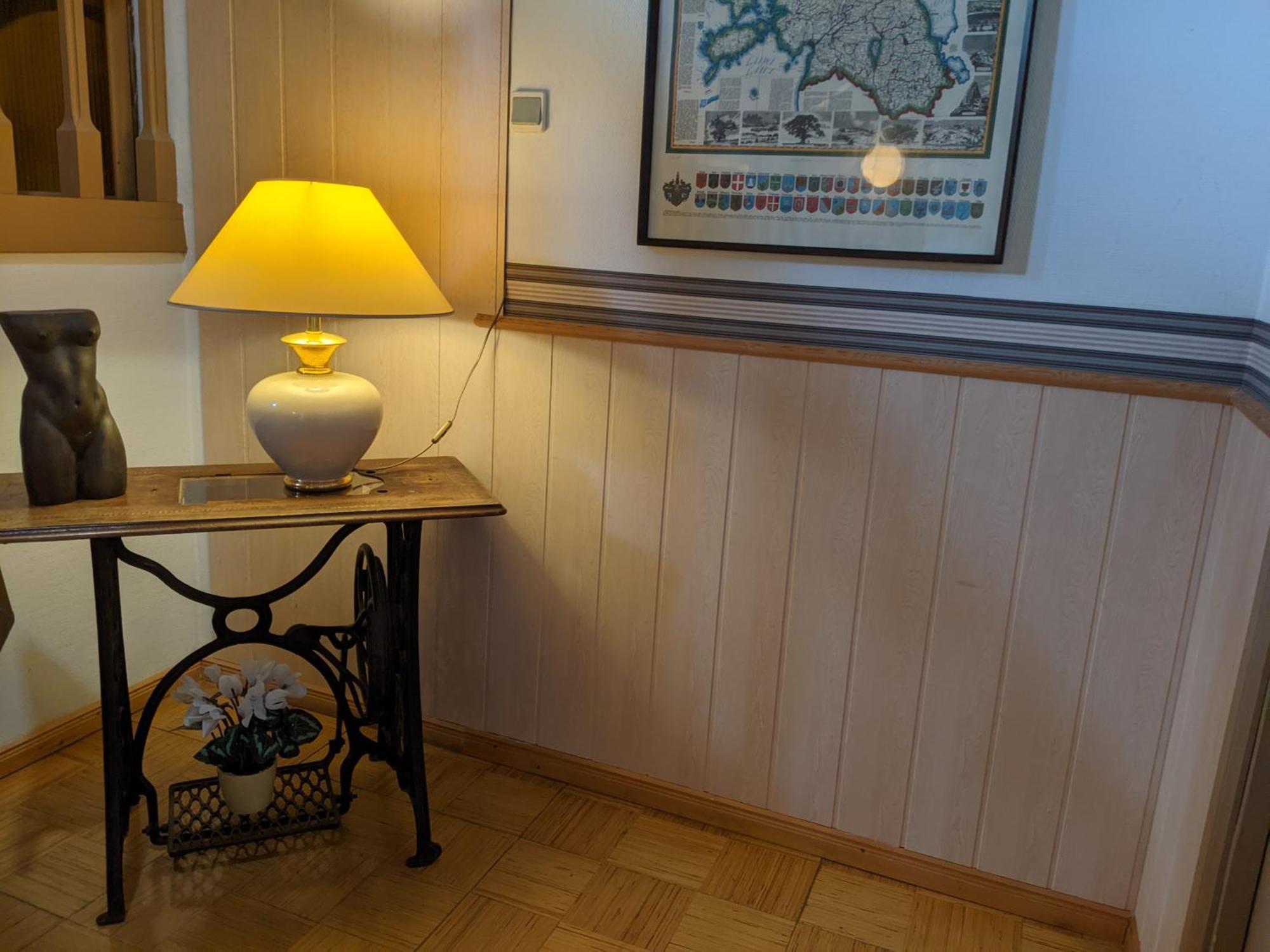 Paerna Guesthouse & Apartments Kuressaare Esterno foto