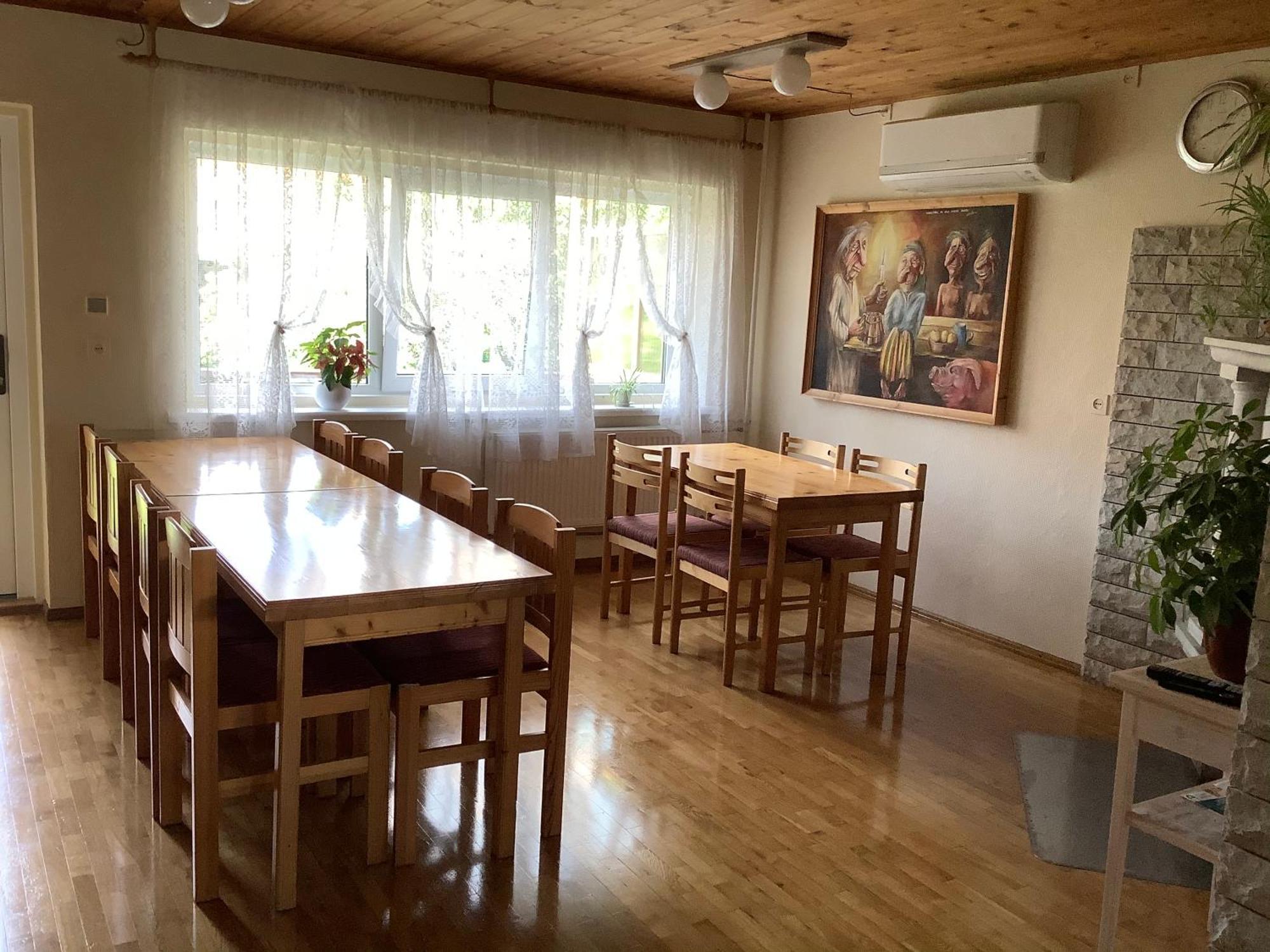 Paerna Guesthouse & Apartments Kuressaare Esterno foto