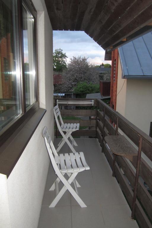 Paerna Guesthouse & Apartments Kuressaare Esterno foto